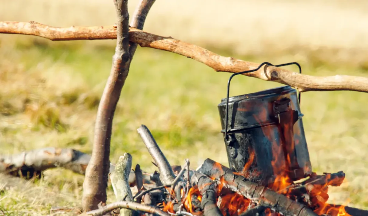 “EL BUSHCRAFT COMO MODO DE SUSISTENCIA A LARGO PLAZO”.